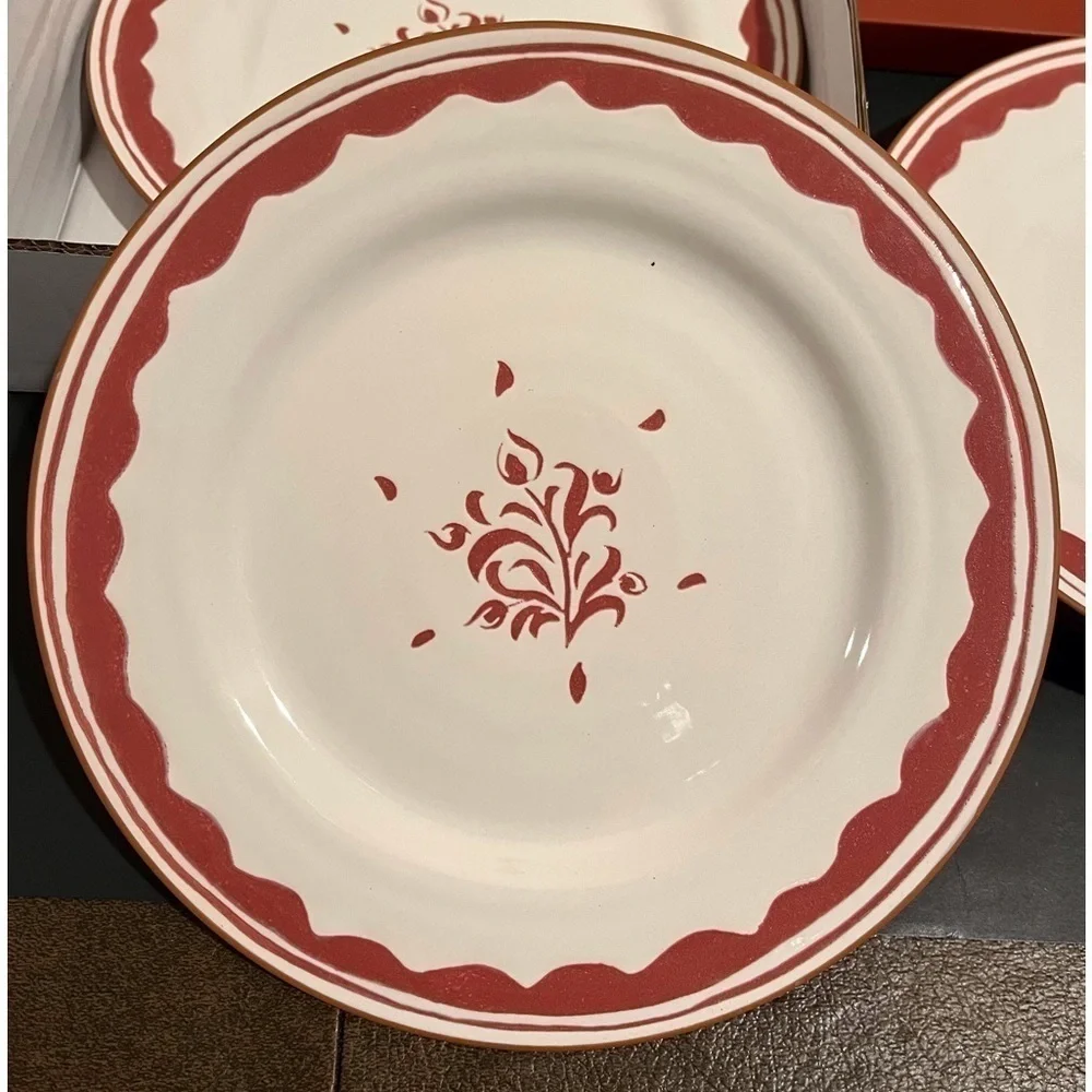 New in Box Pottery Barn Stoneware Salad Plates Sienna Pattern